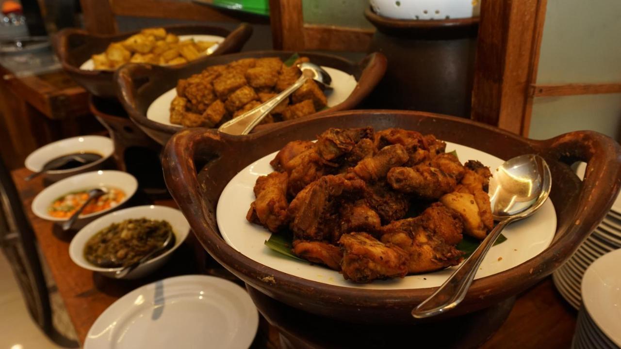 מלון ג'קרטה Yuan Garden Pasar Baru מראה חיצוני תמונה